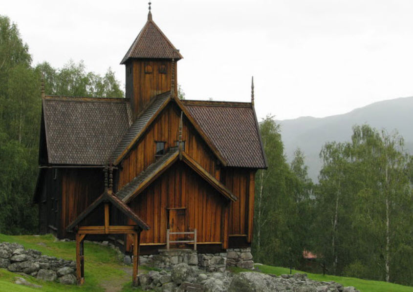 Uvdal stavkirke